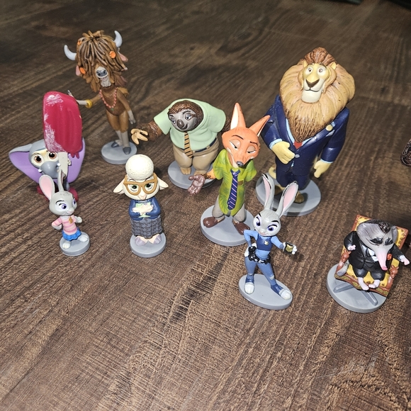 Disney Figures - Picture 2 of 4